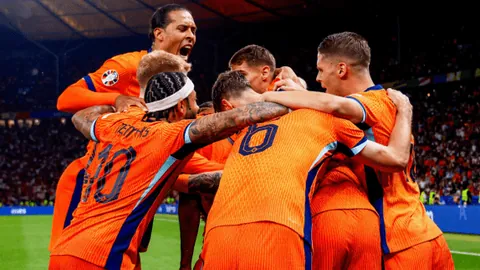 斯通斯和多库积极备战利物浦，科瓦西奇恐遇阿斯顿维拉对决