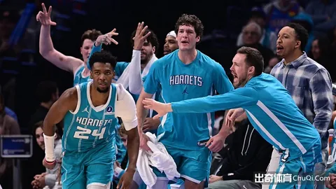 中国空中技巧队冬训激情不减